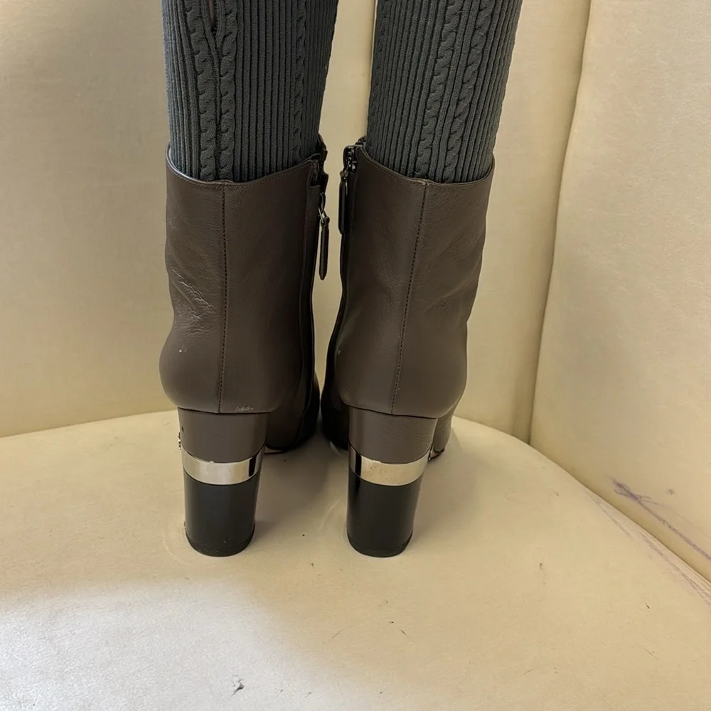 Chanel 2016 Interlocking CC Logo Sock Boots - Picture 6 of 7